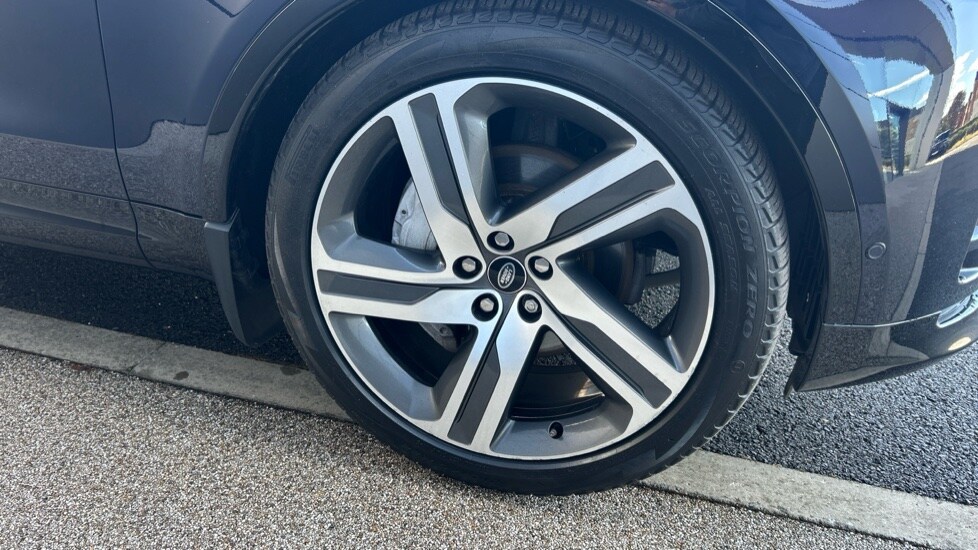 Used Land Rover Discovery 2022 for sale - 76948290: Photo 33