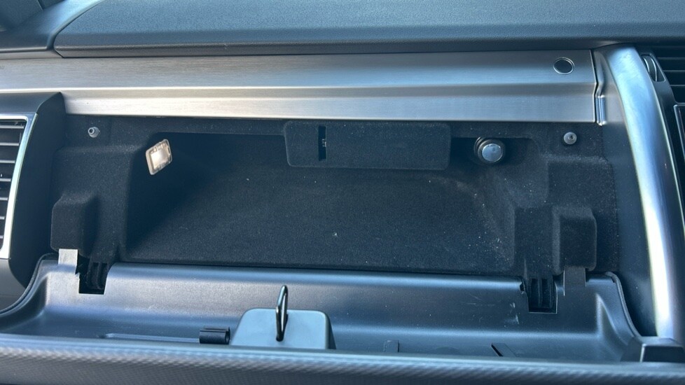 Used Land Rover Discovery 2022 for sale - 76948290: Photo 39