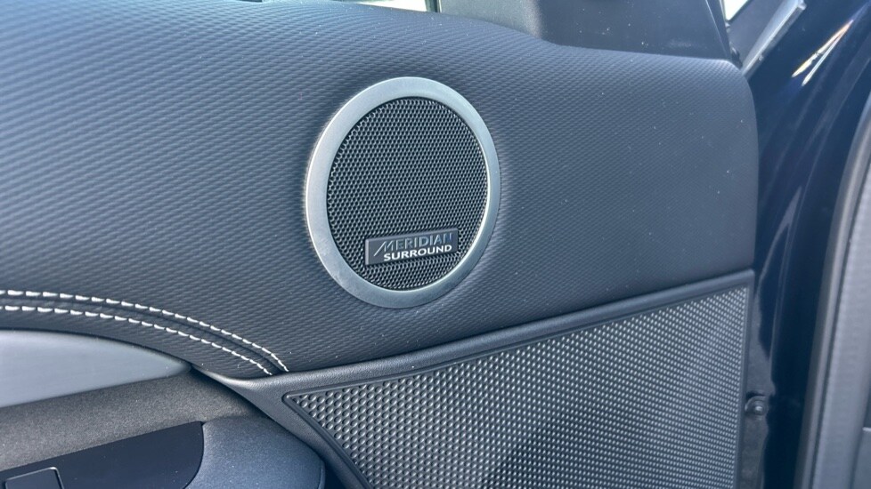 Used Land Rover Discovery 2022 for sale - 76948290: Photo 40