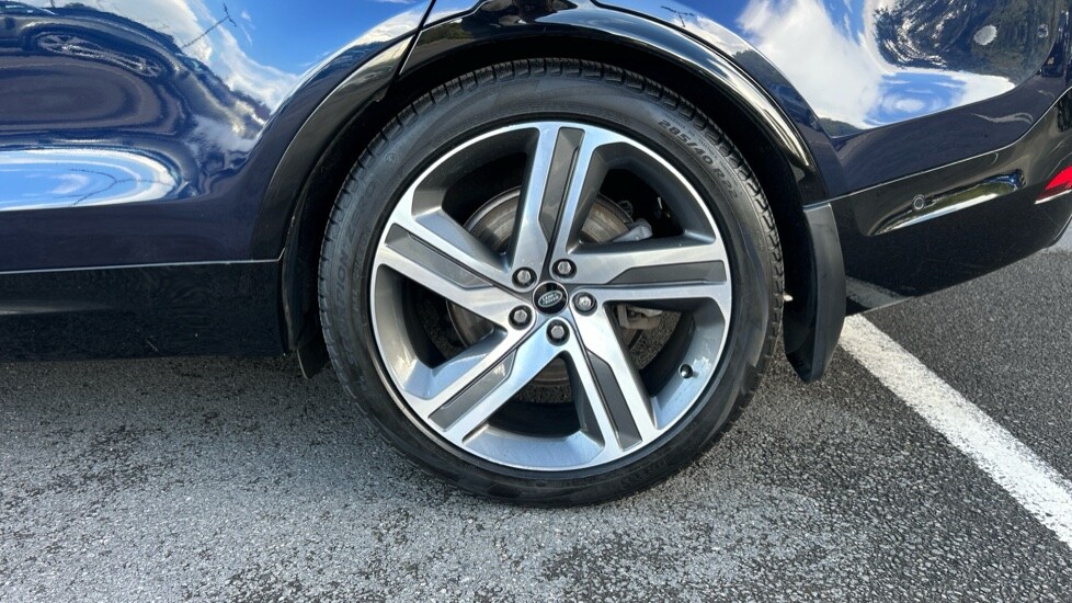 Used Land Rover Discovery 2022 for sale - 76948290: Photo 8