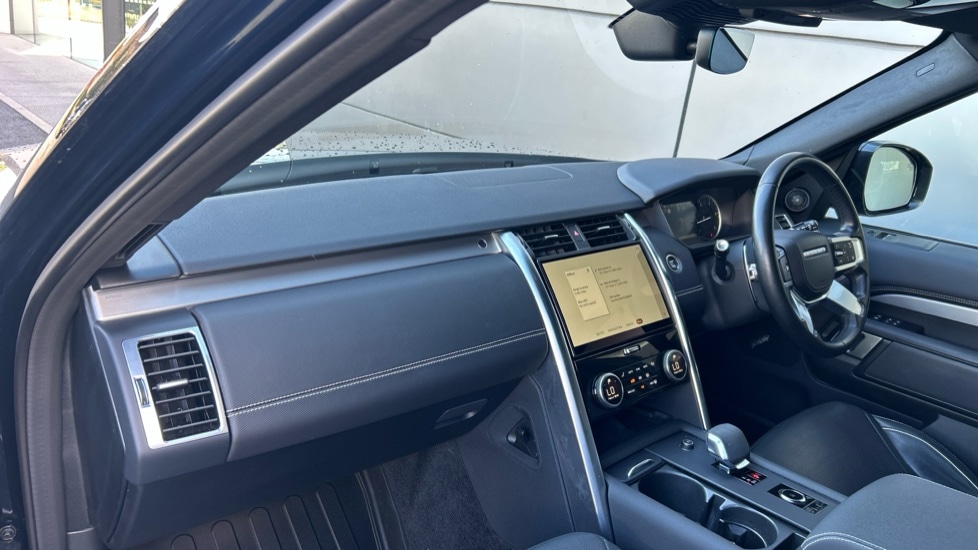 Used Land Rover Discovery 2022 for sale - 76948290: Photo 9