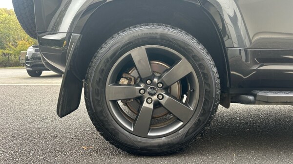 Used Land Rover Defender 2023 for sale - 76079052: Photo 32