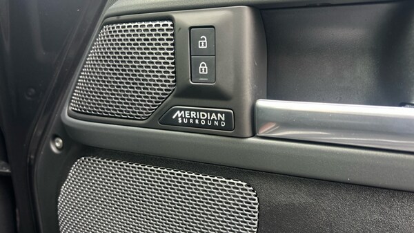 Used Land Rover Defender 2023 for sale - 76079052: Photo 44