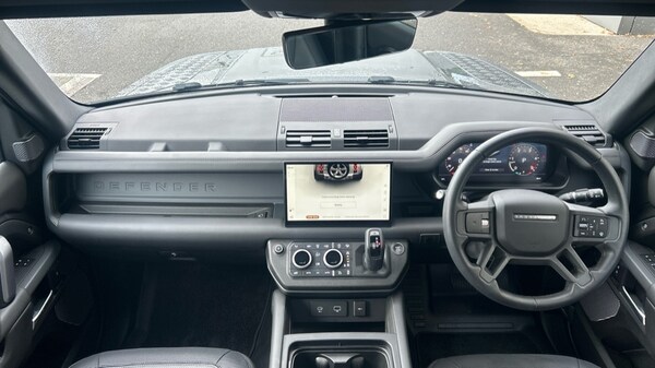 Used Land Rover Defender 2023 for sale - 76079052: Photo 9