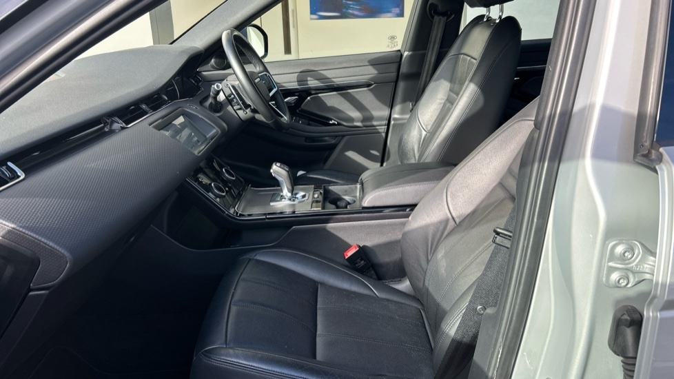 Used Land Rover Range Rover Evoque 2022 for sale - 76691583: Photo 3