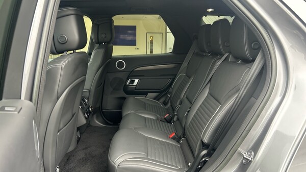 Used Land Rover Discovery 2023 for sale - 76261595: Photo 4