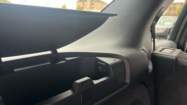 Used Land Rover Discovery 2023 for sale - 76261595: Photo 53
