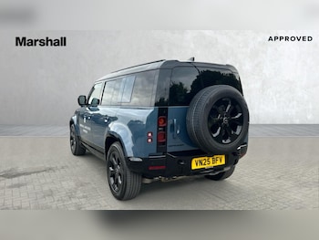 Used Land Rover Defender 2025 for sale - 75751457: Photo