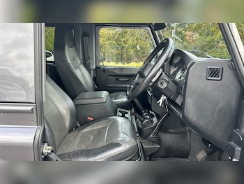 Used Land Rover Defender 2014 for sale - 75972577: Photo