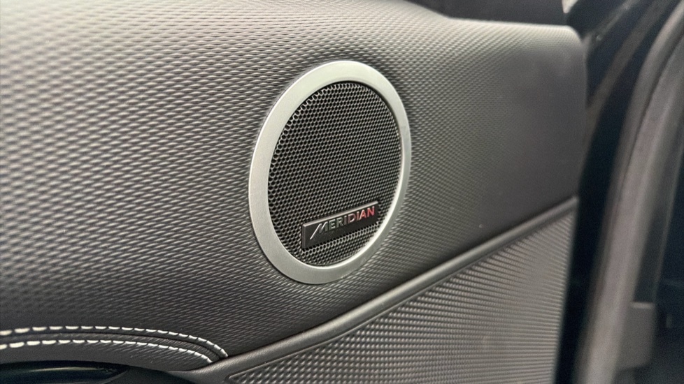 Used Land Rover Discovery 2021 for sale - 76466371: Photo 24