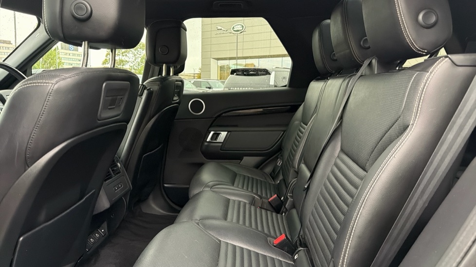 Used Land Rover Discovery 2021 for sale - 76466371: Photo 4