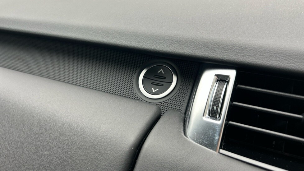 Used Land Rover Range Rover Sport 2021 for sale - 76870547: Photo 37