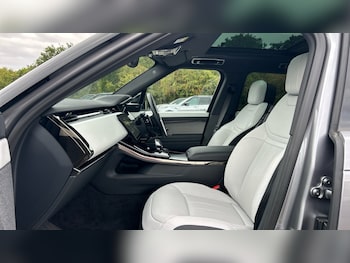 Used Land Rover Range Rover Sport 2025 for sale - 76176290: Photo 3