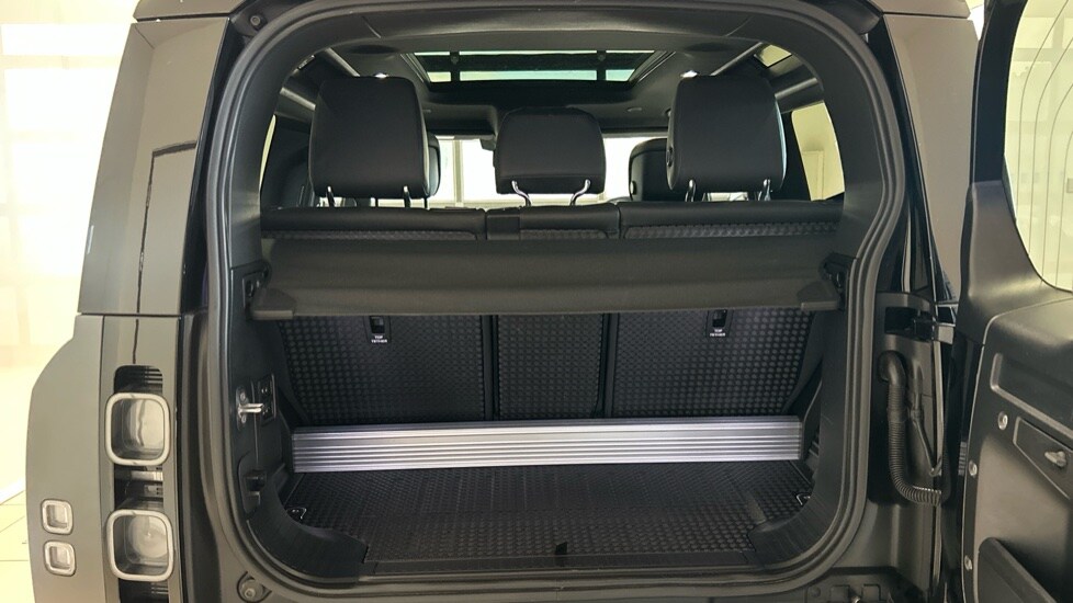 Used Land Rover Defender 2022 for sale - 75758831: Photo 10