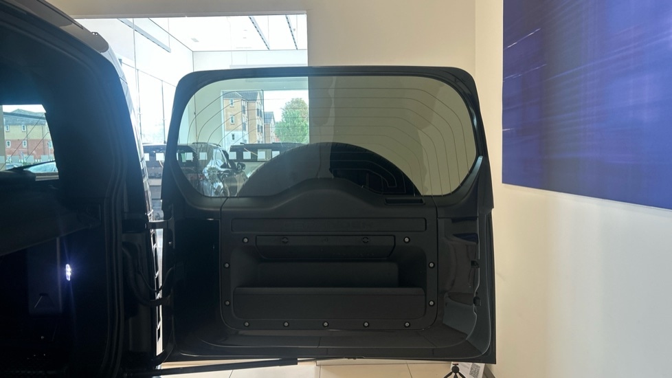 Used Land Rover Defender 2022 for sale - 75758831: Photo 24