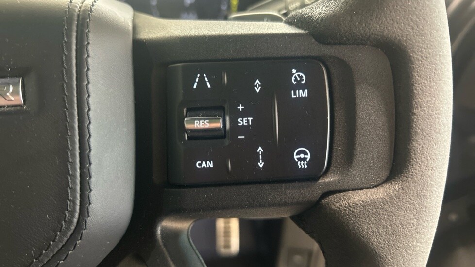 Used Land Rover Defender 2022 for sale - 75758831: Photo 42
