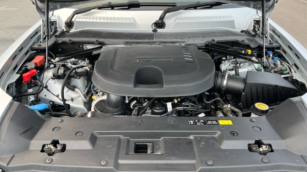 Used Land Rover Defender 2022 for sale - 76959932: Photo 30