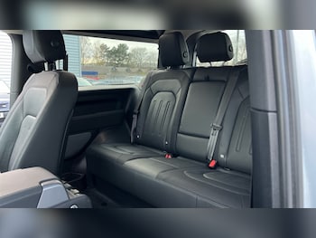 Used Land Rover Defender 2022 for sale - 76959932: Photo