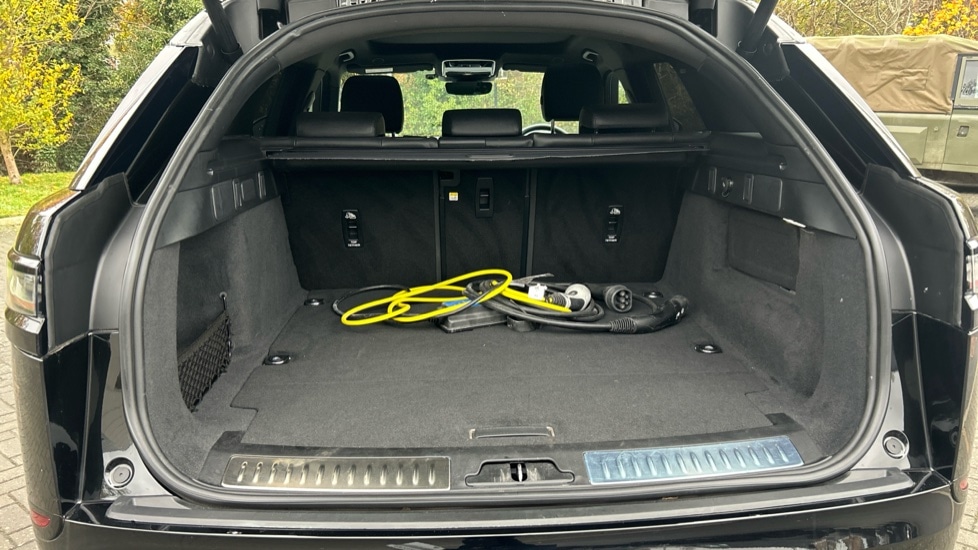 Used Land Rover Range Rover Velar 2024 for sale - 76872037: Photo 10