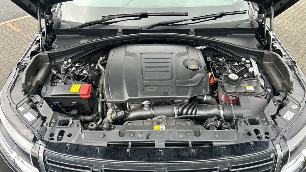 Used Land Rover Range Rover Velar 2024 for sale - 76872037: Photo 30
