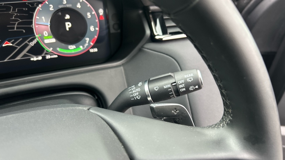 Used Land Rover Range Rover Velar 2024 for sale - 76872037: Photo 34