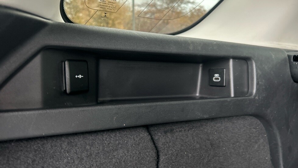 Used Land Rover Discovery Sport 2022 for sale - 76533855: Photo 22