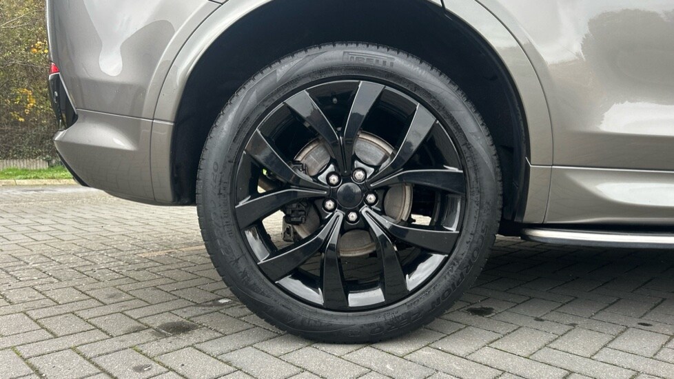 Used Land Rover Discovery Sport 2022 for sale - 76533855: Photo 32