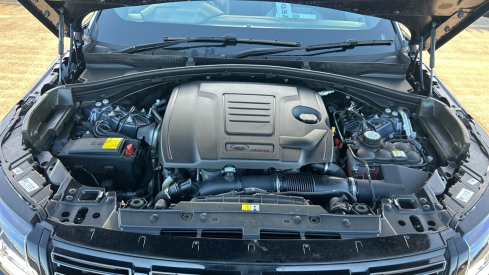 Used Land Rover Range Rover Velar 2025 for sale - 77031351: Photo 30