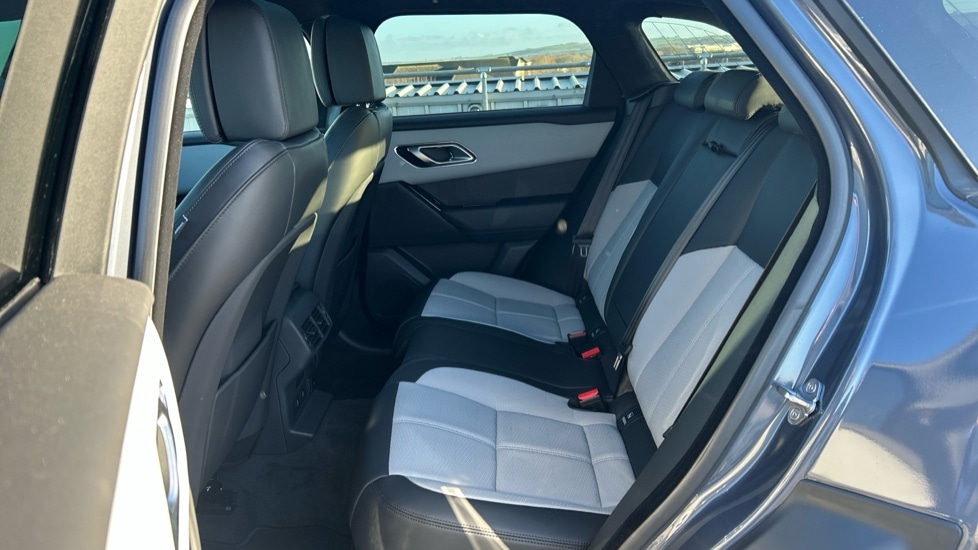 Used Land Rover Range Rover Velar 2025 for sale - 77031351: Photo 4