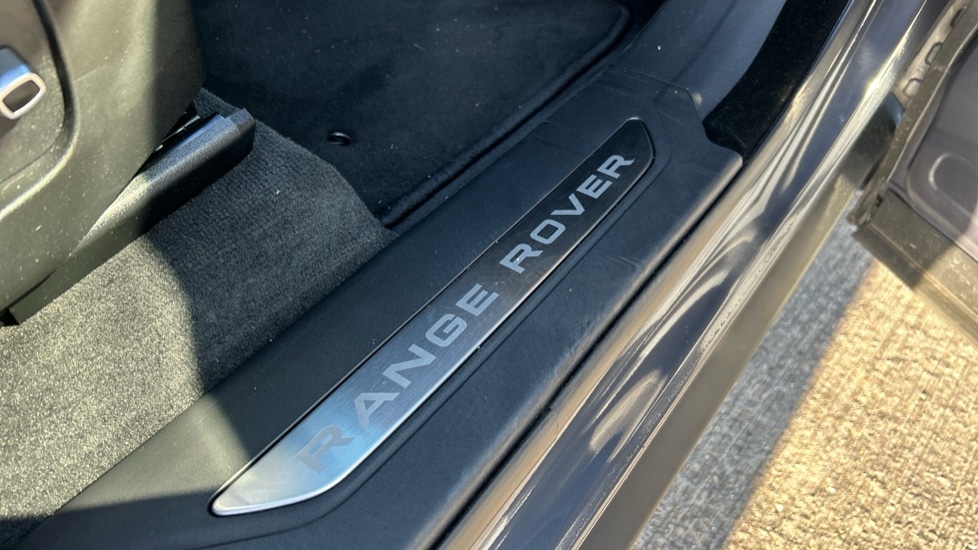 Used Land Rover Range Rover Velar 2025 for sale - 77031351: Photo 43