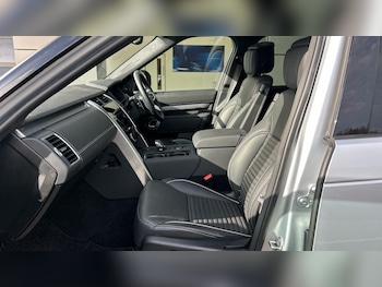 Used Land Rover Discovery 2023 for sale - 76297301: Photo