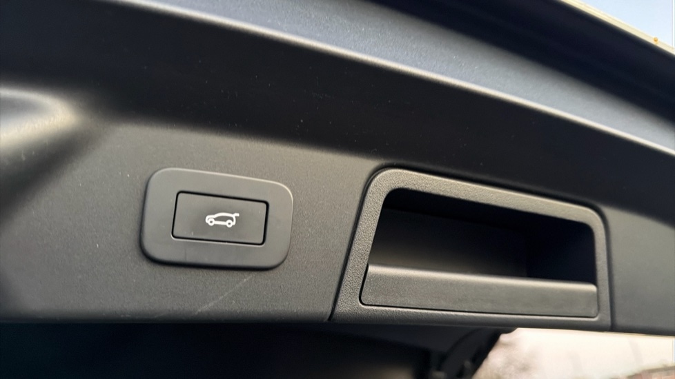 Used Land Rover Range Rover Velar 2022 for sale - 77047521: Photo 22