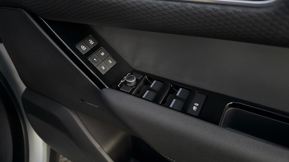 Used Land Rover Range Rover Velar 2022 for sale - 77047521: Photo 24