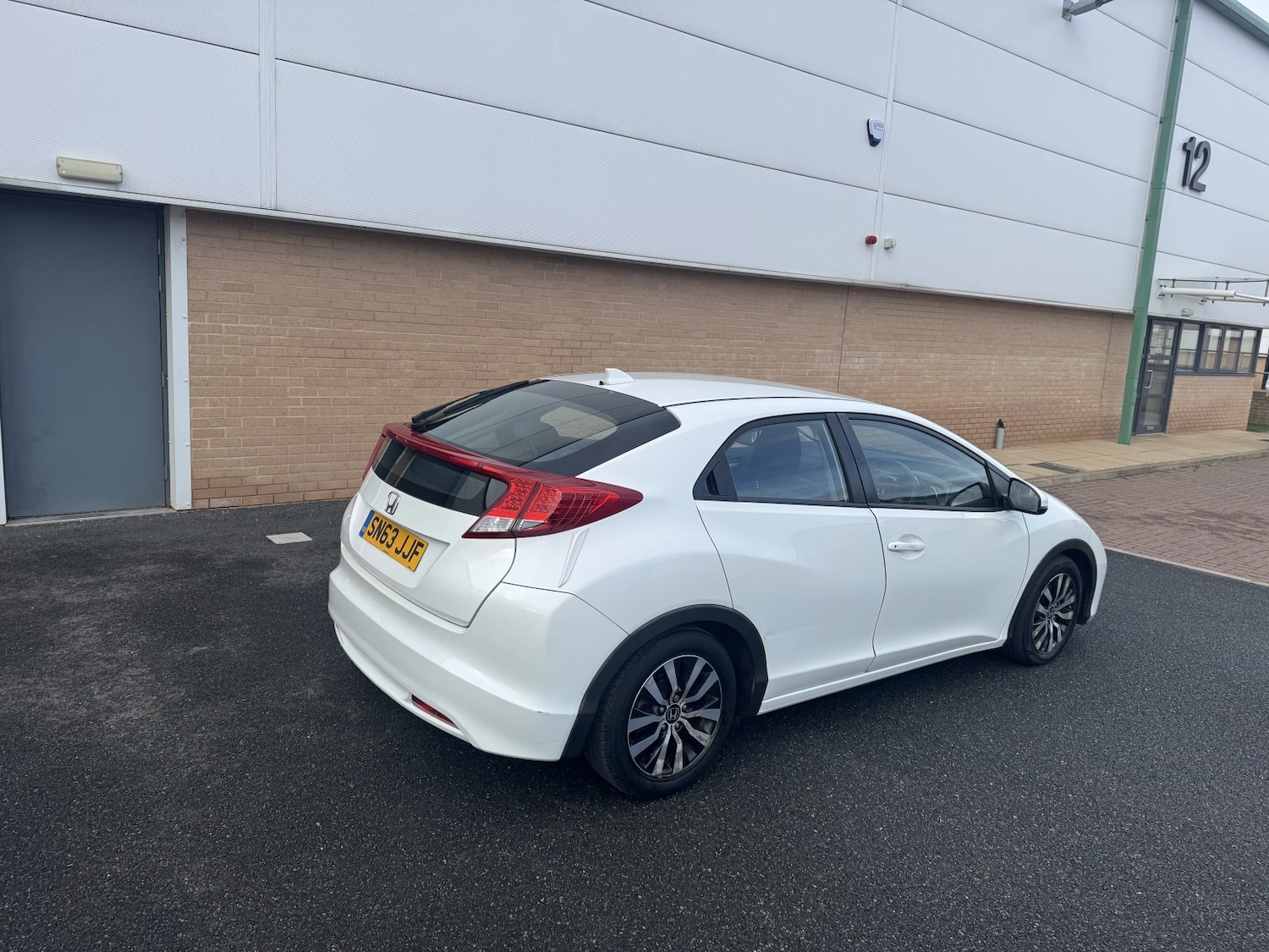 Used Honda Civic 2013 for sale - 77681718: Photo 9