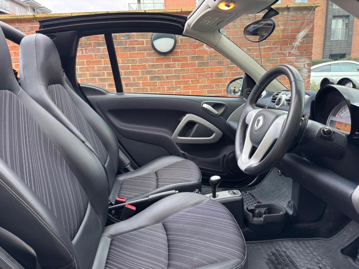 Used smart fortwo 2012 for sale - 77357236: Photo 32