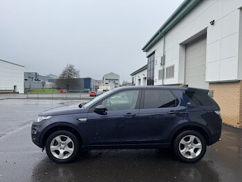 Used Land Rover Discovery Sport 2018 for sale - 77536078: Photo