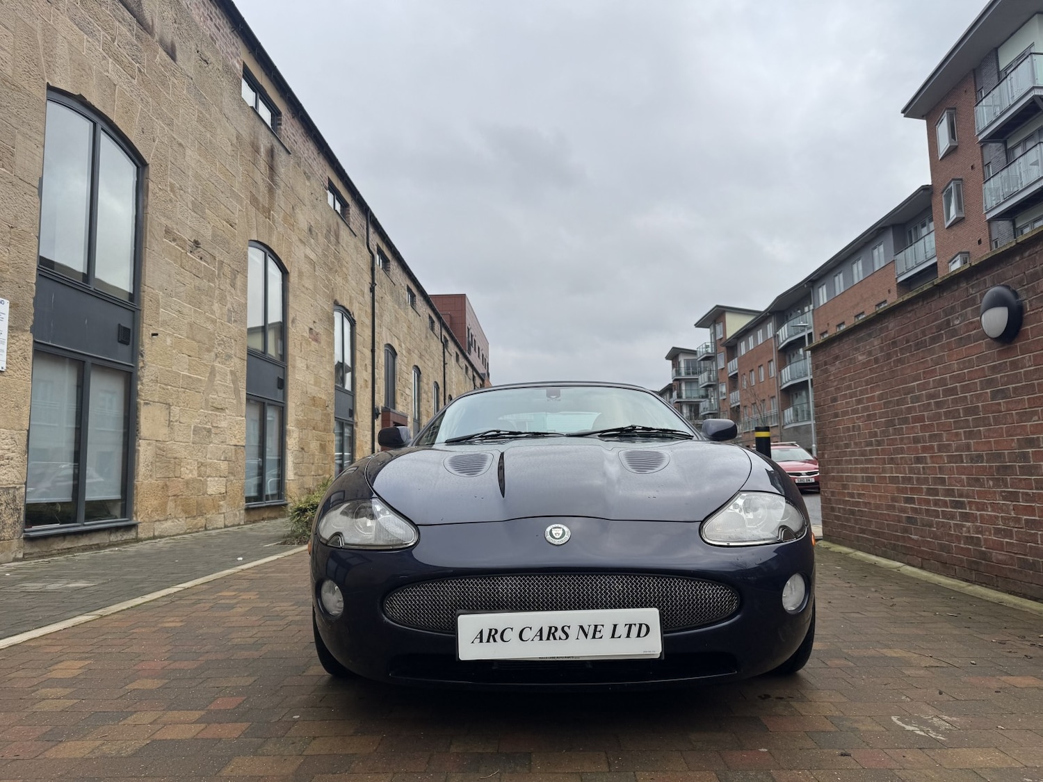 Used Jaguar XKR 2006 for sale - 77758976: Photo 2