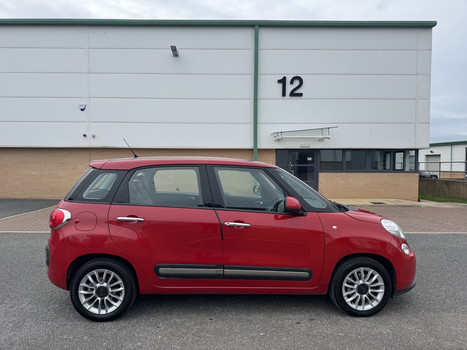 Used Fiat 500L 2013 for sale - 78168932: Photo 12