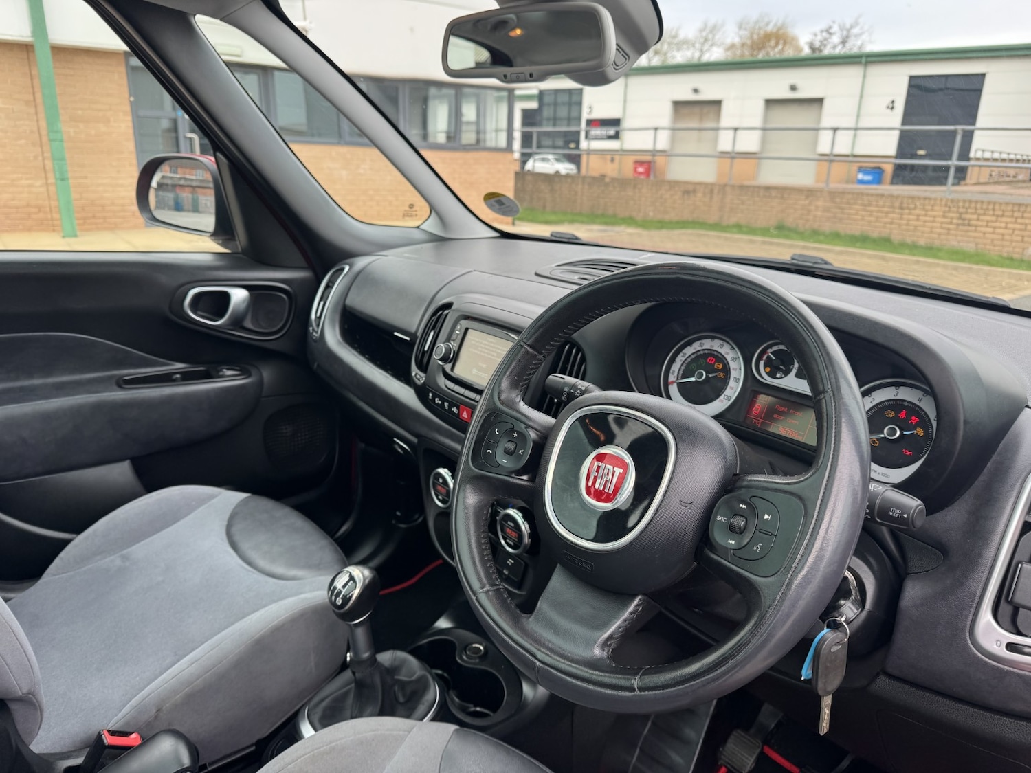 Used Fiat 500L 2013 for sale - 78168932: Photo 23