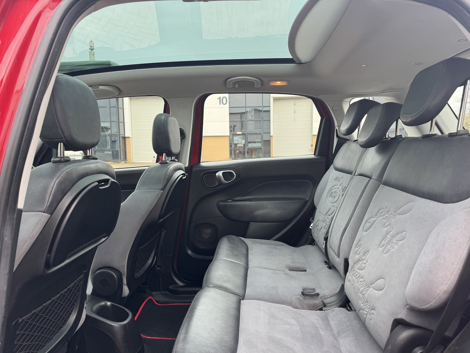 Used Fiat 500L 2013 for sale - 78168932: Photo 28