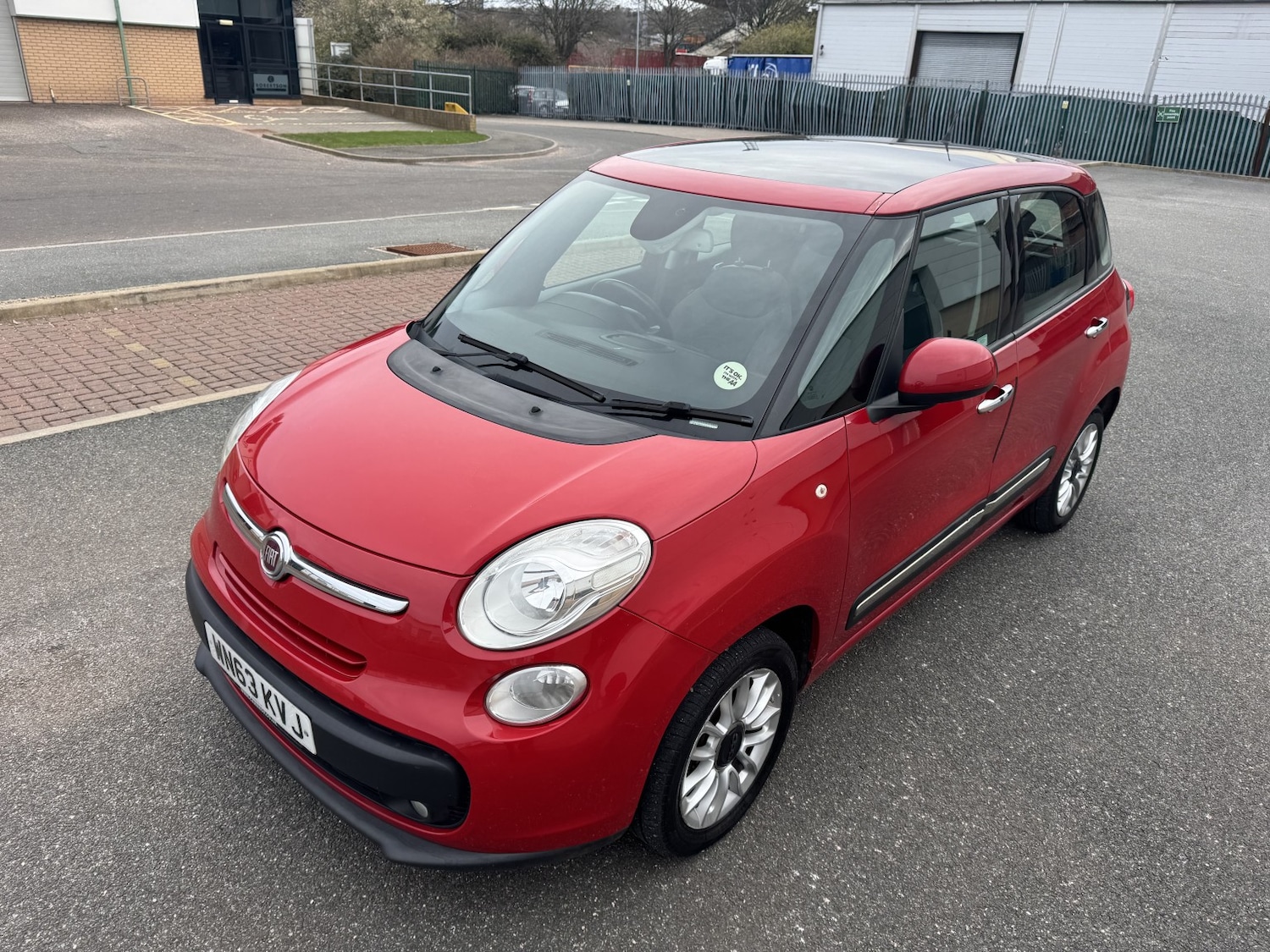 Used Fiat 500L 2013 for sale - 78168932: Photo 3
