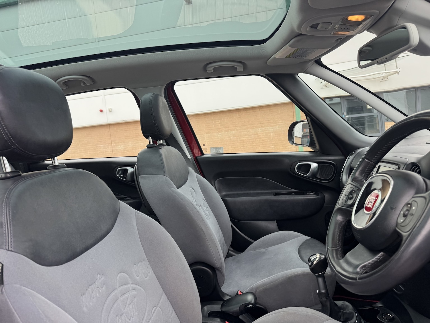 Used Fiat 500L 2013 for sale - 78168932: Photo 34