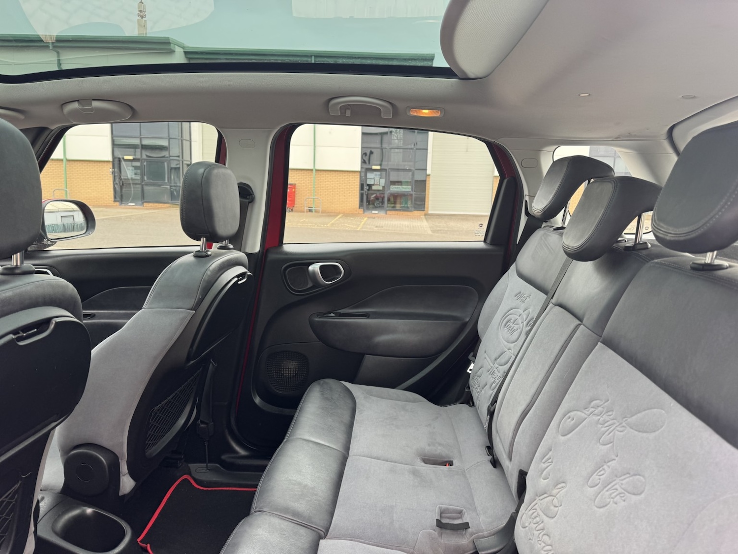 Used Fiat 500L 2013 for sale - 78168932: Photo 35