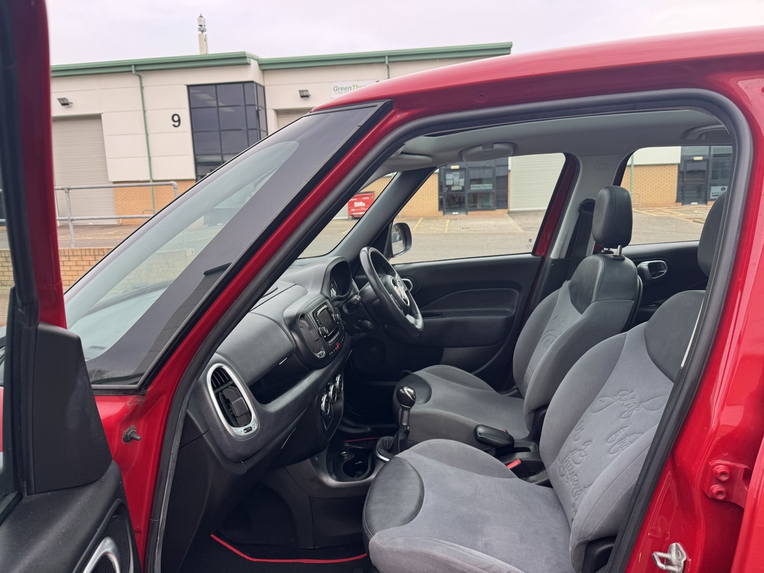 Used Fiat 500L 2013 for sale - 78168932: Photo 38