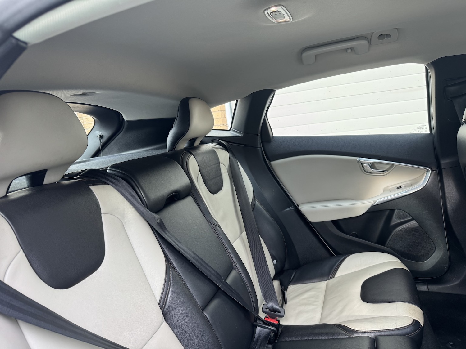 Used Volvo V40 2014 for sale - 77643745: Photo 13