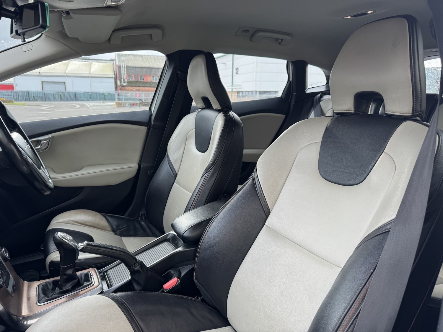 Used Volvo V40 2014 for sale - 77643745: Photo 19