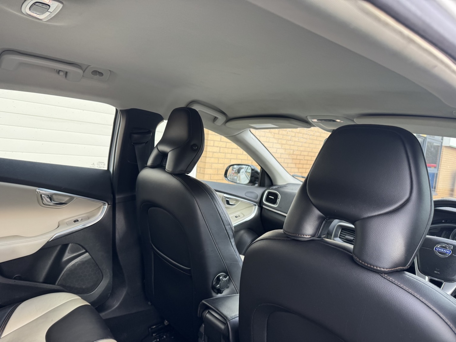 Used Volvo V40 2014 for sale - 77643745: Photo 20