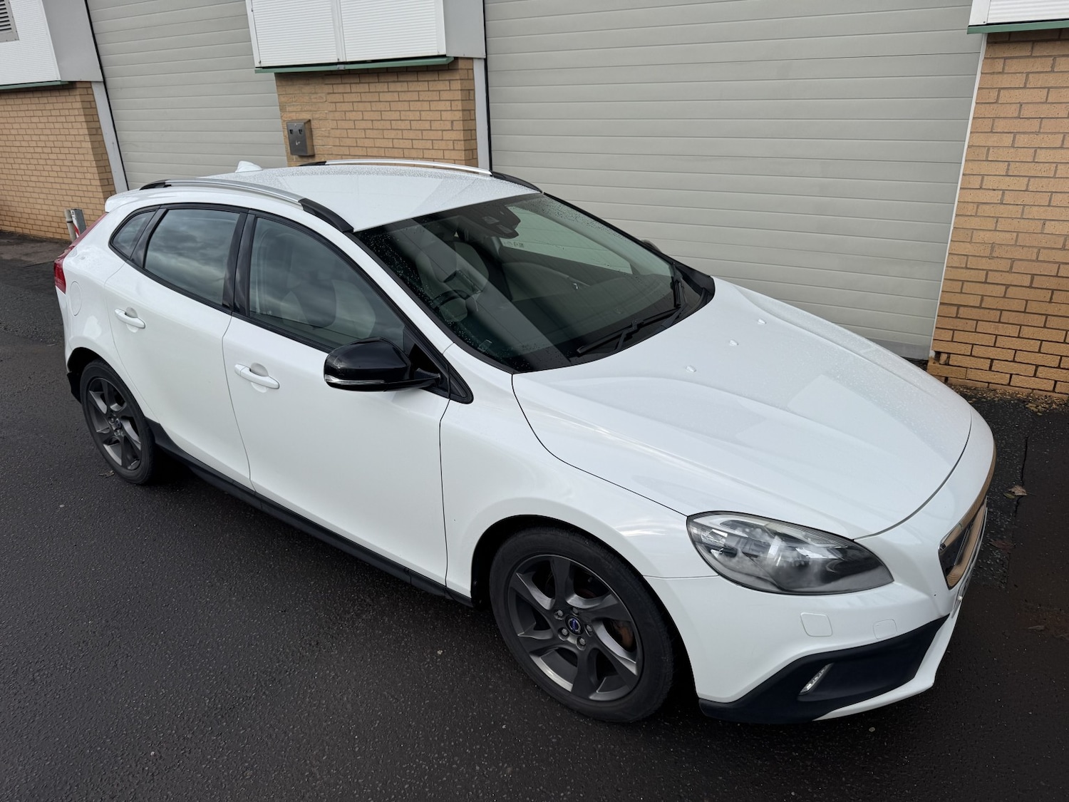 Used Volvo V40 2014 for sale - 77643745: Photo 5