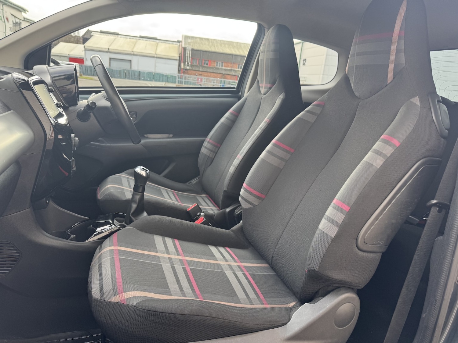 Used Peugeot 108 2014 for sale - 77643775: Photo 27