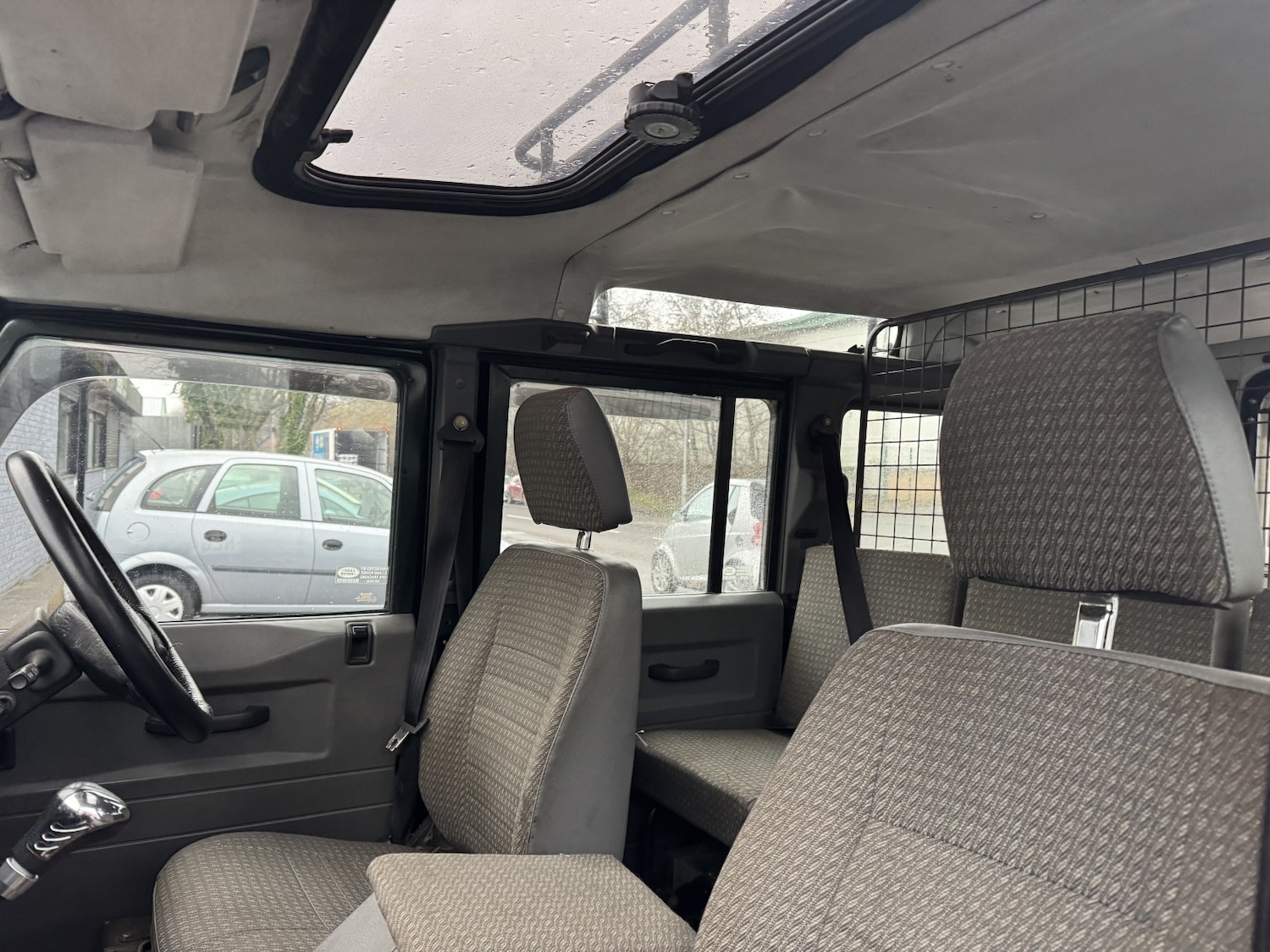 Used Land Rover Defender 110 1997 for sale - 77431373: Photo 14